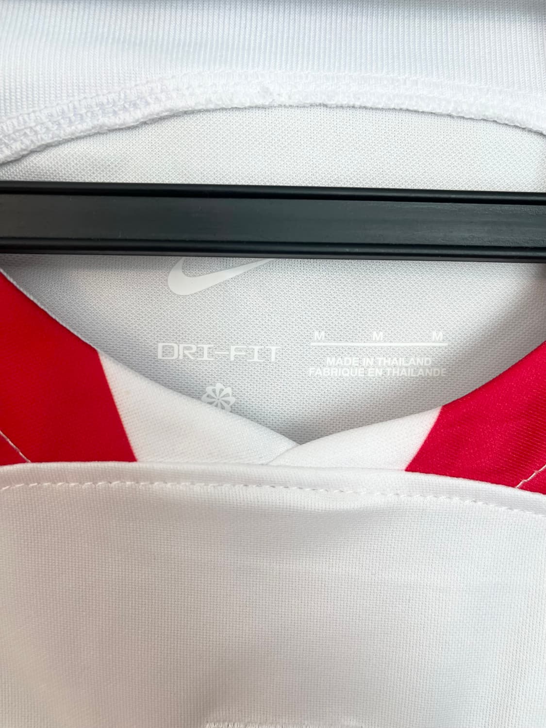 새상품 나이키 22-23 크로아티아 홈 유니폼 [M] 상품이미지5