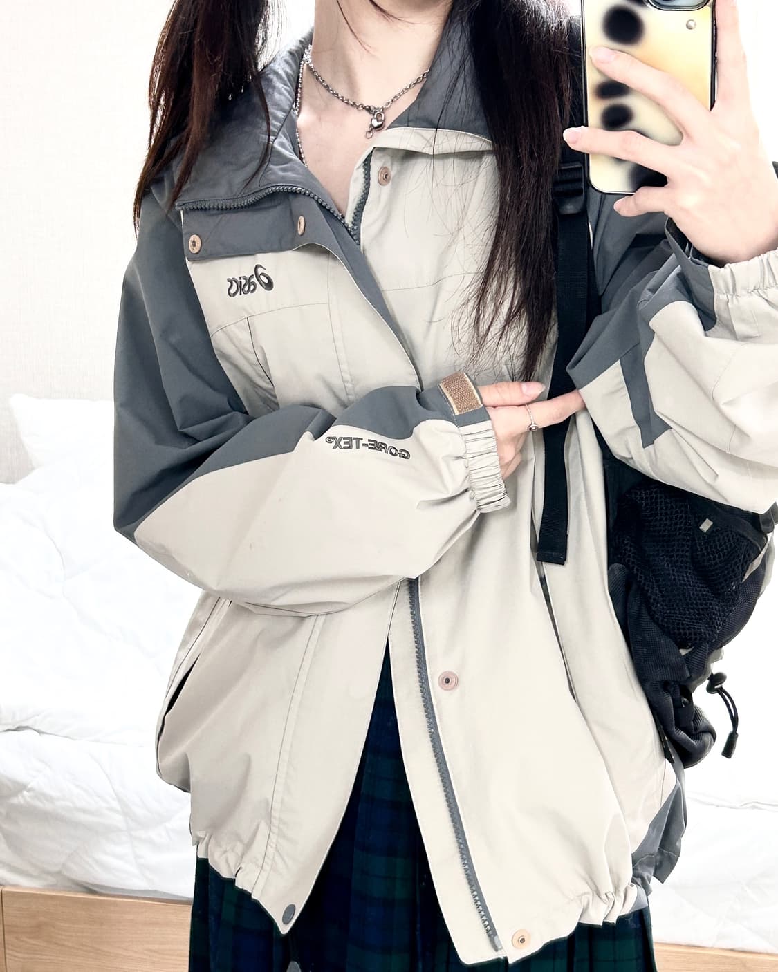 아식스 00‘s 고어텍스 베이지 배색 바람막이 상품이미지3