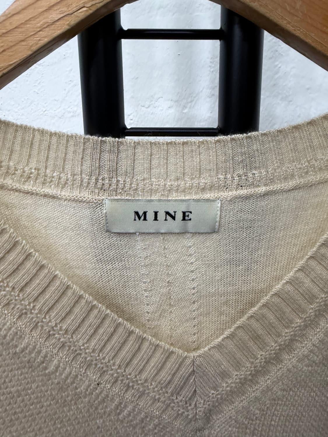 정품) MINE 마인 한섬 브이넥 니트 풀오버 베이지 90F 상품이미지5