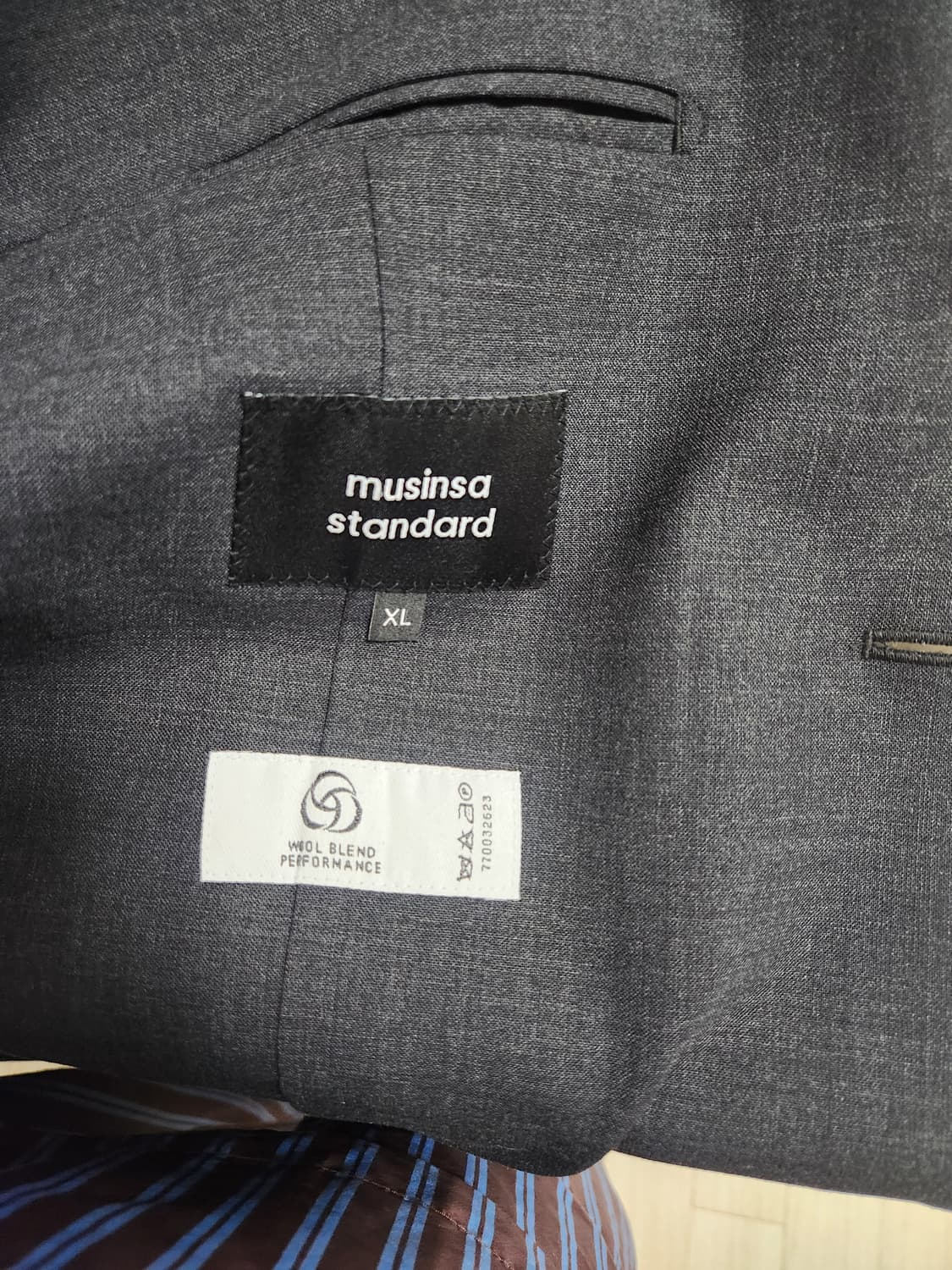 무신사스탠다드 썸머울 셋업 차콜그레이 상품이미지2