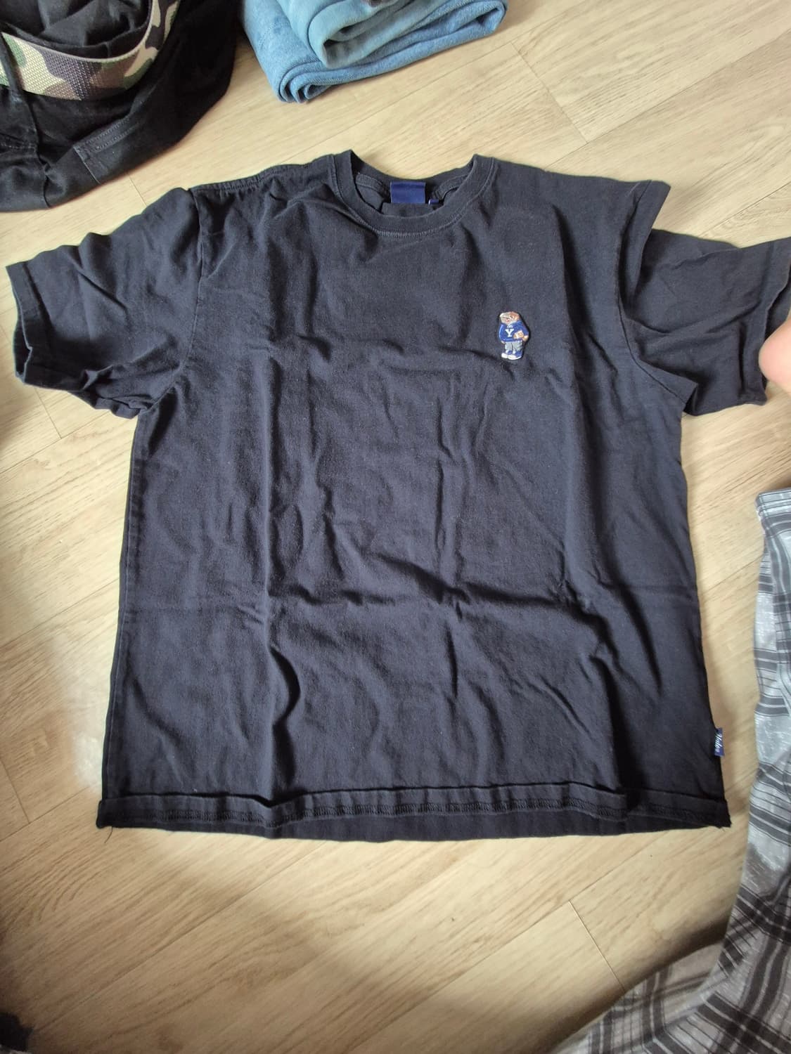 반팔 판매합니다. 상품이미지6