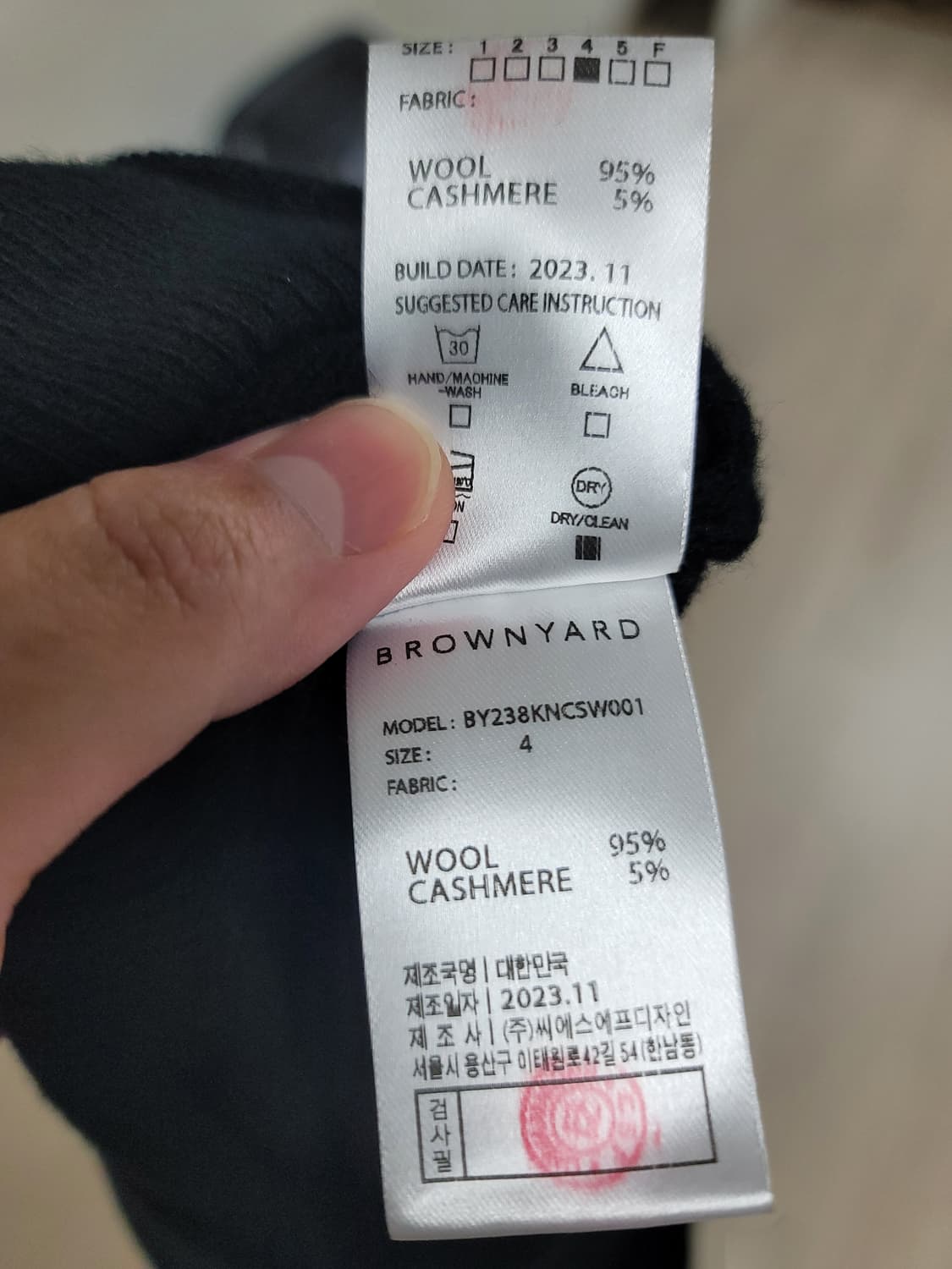 [4사이즈] 23FW 브라운야드 캐시미어 크루넥니트 블랙 상품이미지3