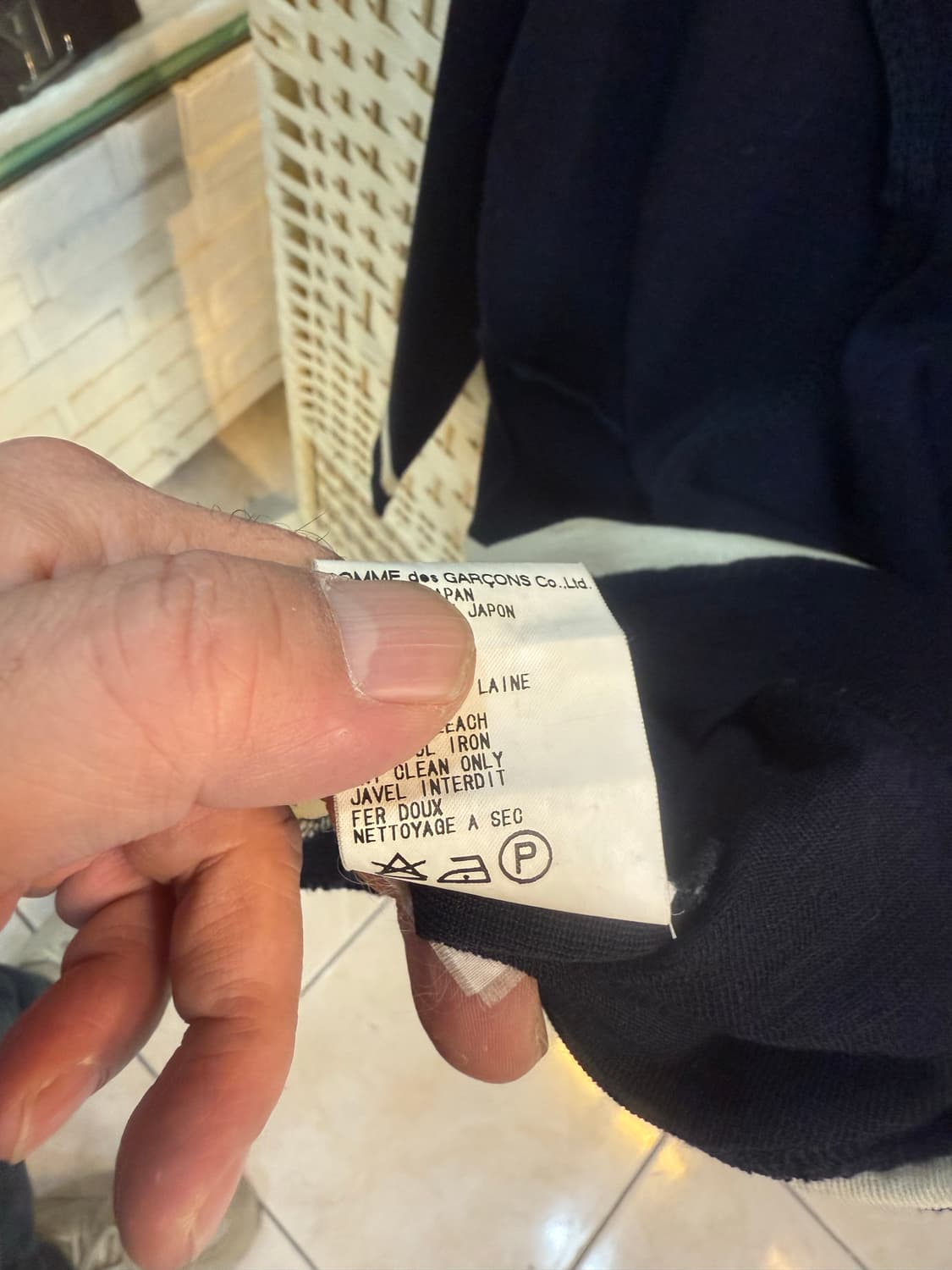 66 정품 꼼데가르송 니트 팝니다 상품이미지4