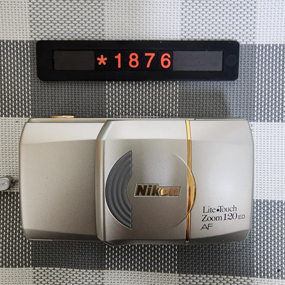 니콘 라이트 터치 줌 120 ED AF 데이터백 필름카메라 상품이미지1