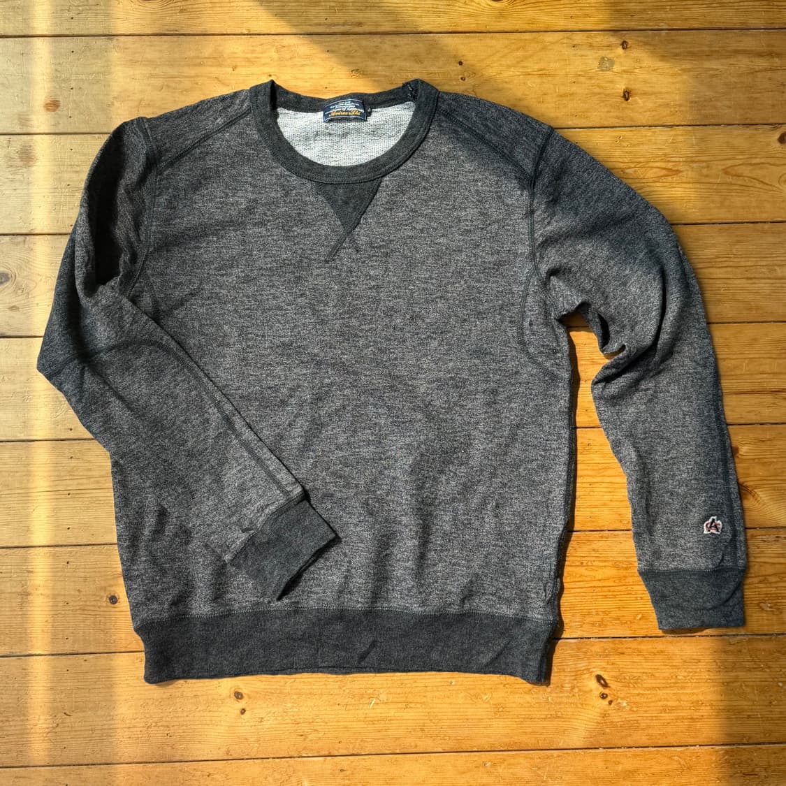 아비렉스 차콜 스웻 맨투맨(거셋, 절개 디테일) 상품이미지1