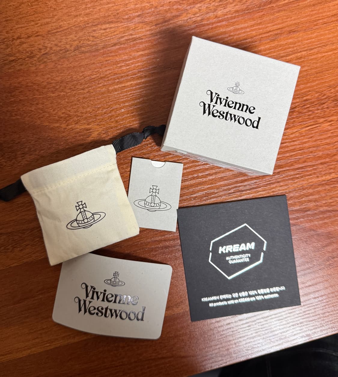 비비안웨스트우드 미니 바스 릴리프 팔찌 상품이미지4