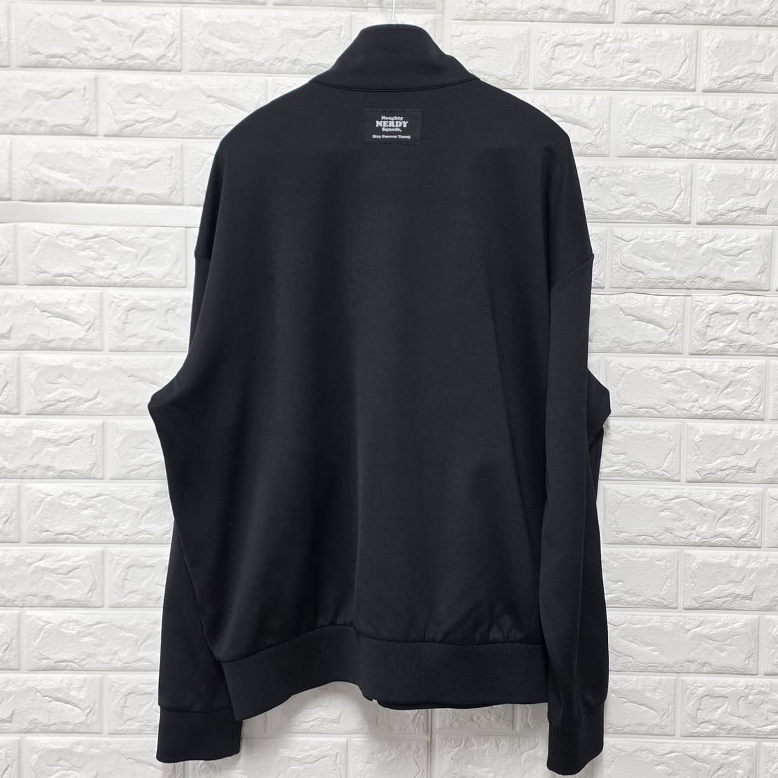 택포// 널디 블랙 트랙탑 M-L 상품이미지4