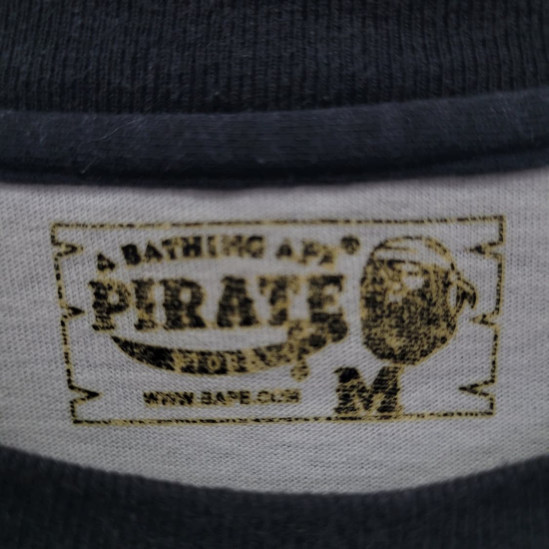 BAPE 베이프 파이레츠 스토어 빈티지 레글런 빅로고 셔츠 상품이미지5