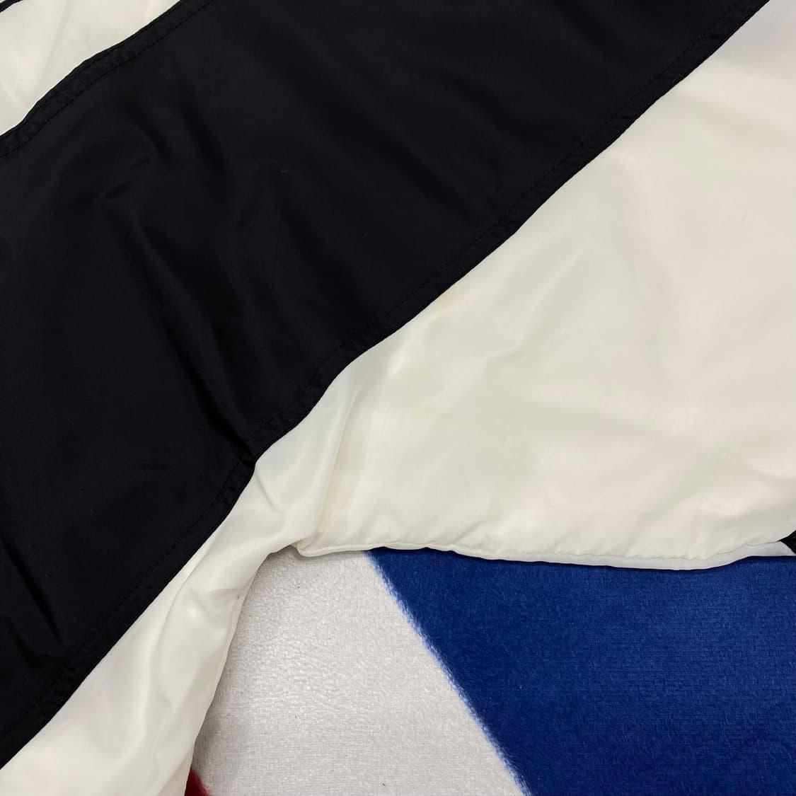 아디다스 올드스쿨 바람막이 L  상품이미지7