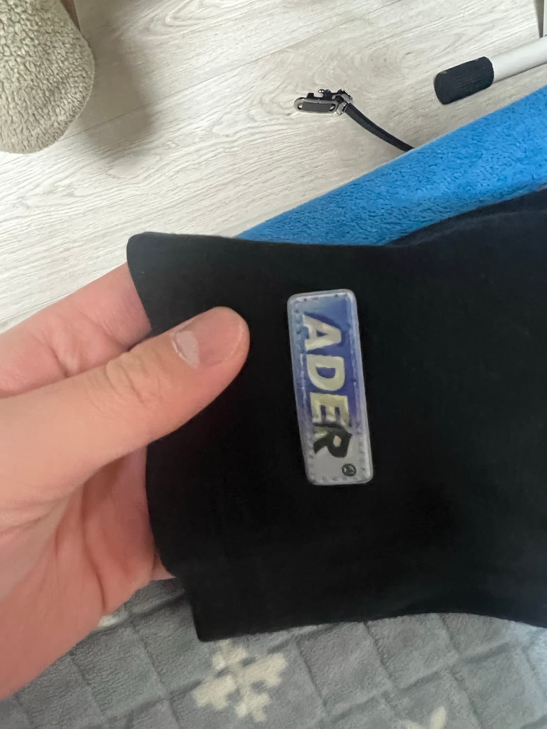 아더에러 롱슬리브 a2 상품이미지2