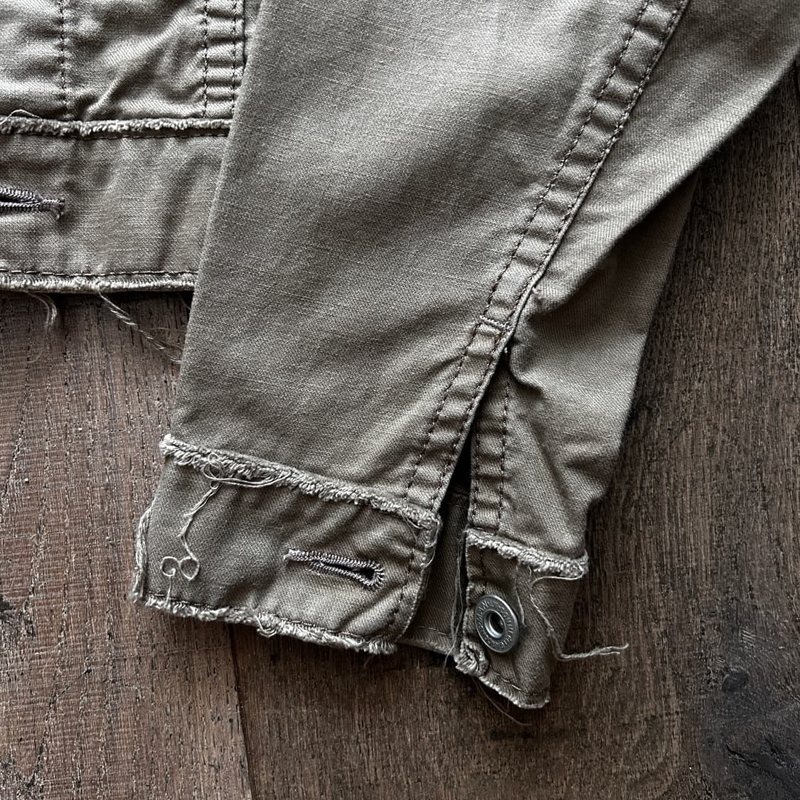 Distressed Cotton Trucker Jacket 상품이미지4