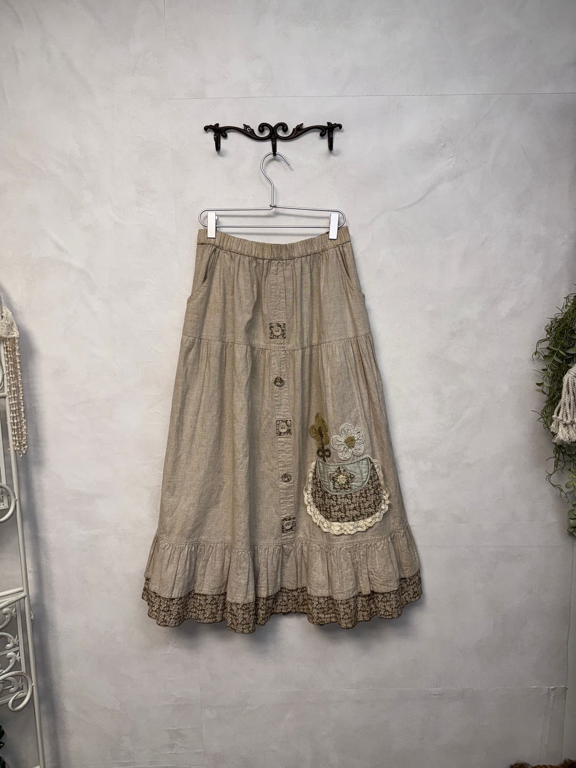 Beige bohemian floral patch lace long sk 상품이미지1