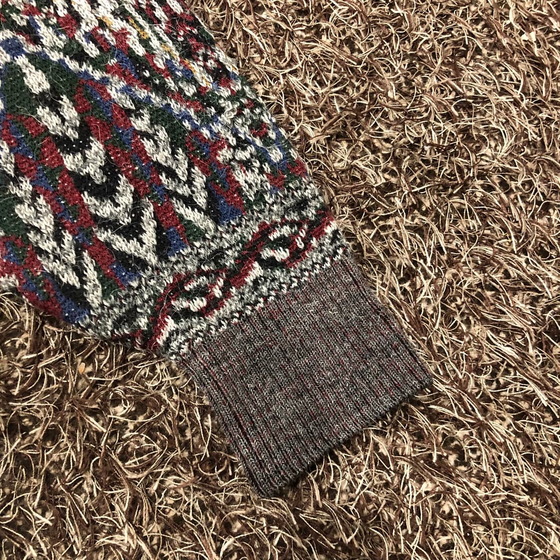 미쏘니 멀티컬러 패턴 니트 스웨터 상품이미지3