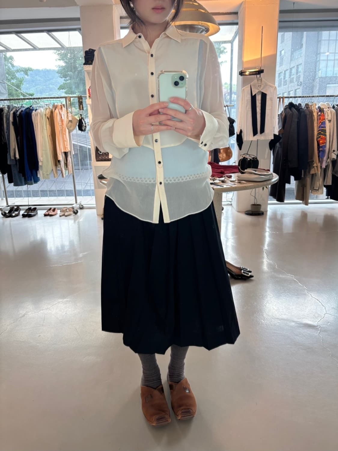 Elizabeth And James Sheer Silk Blouse 상품이미지1