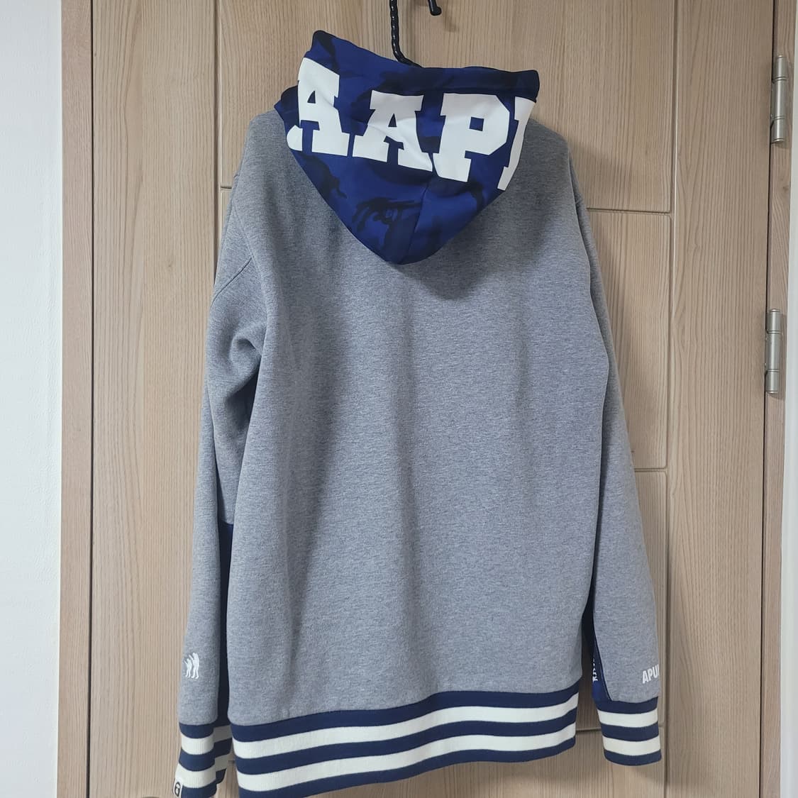 Aape 블루카모 후드집업 상품이미지4