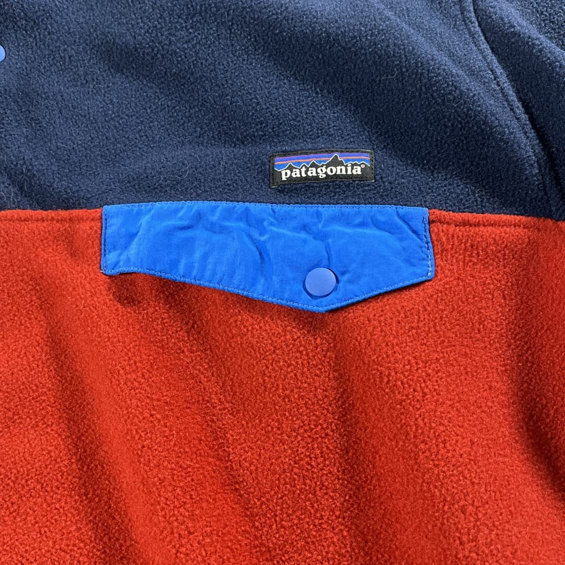 10FW 파타고니아 신칠라 스냅-티 네이비/레드 상품이미지3