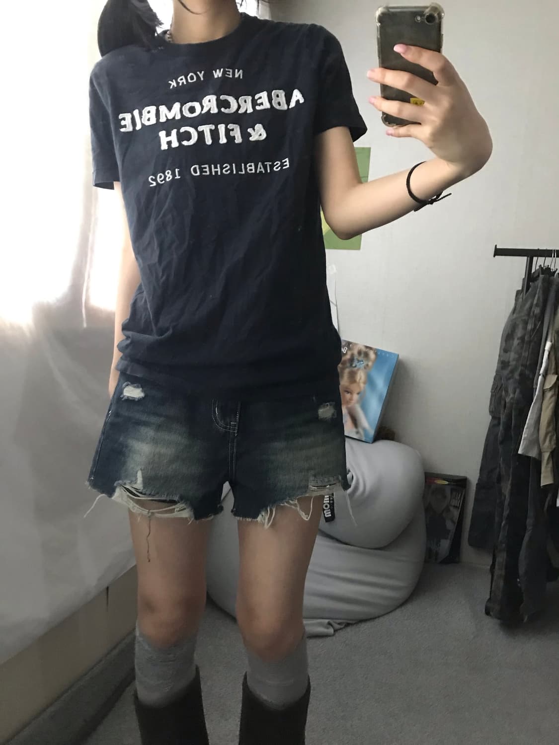 아베크롬비 네이비 반팔티셔츠 상품이미지2