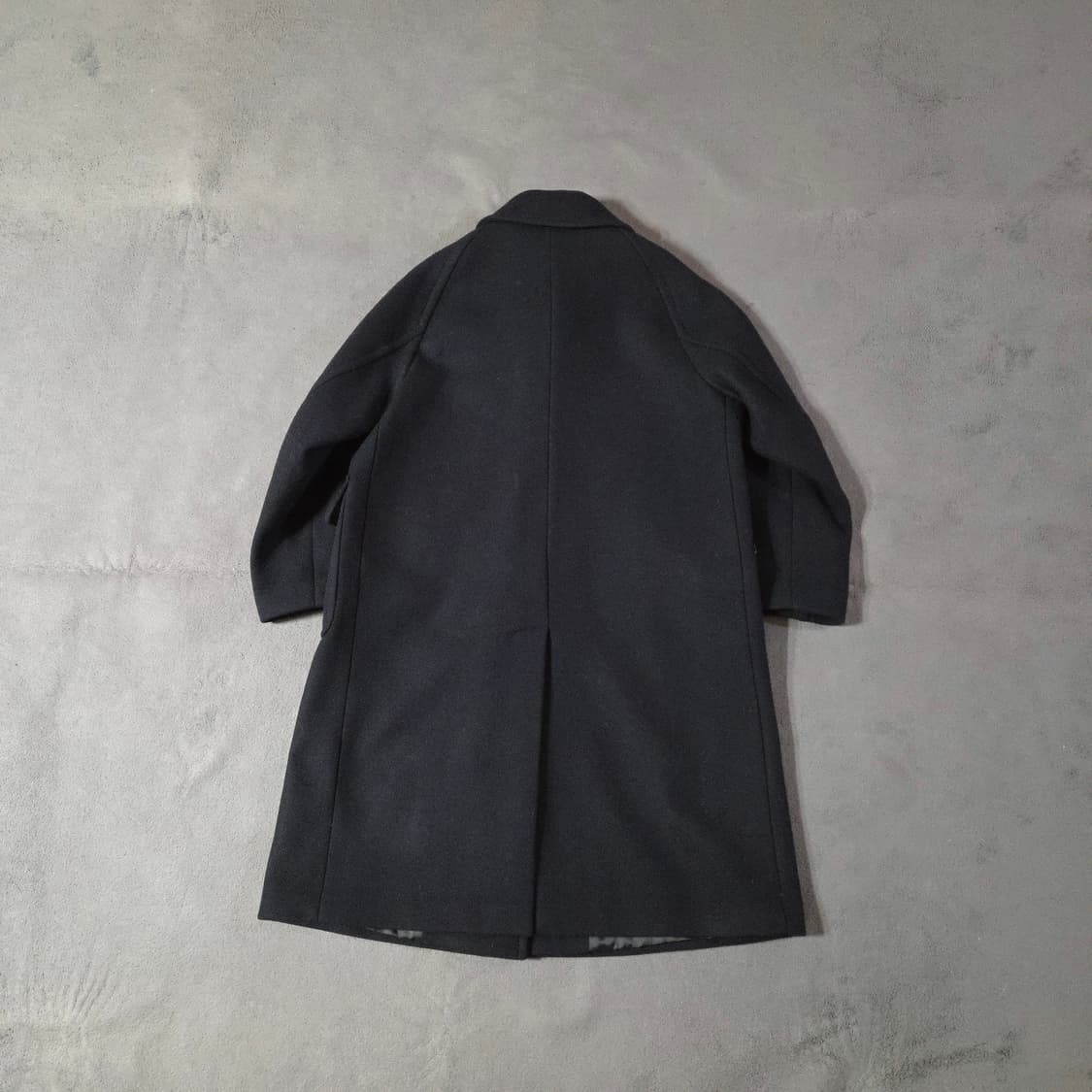 NILBY P 닐바이피 싱글 래글런 발마칸 코트 다크네이비 상품이미지4