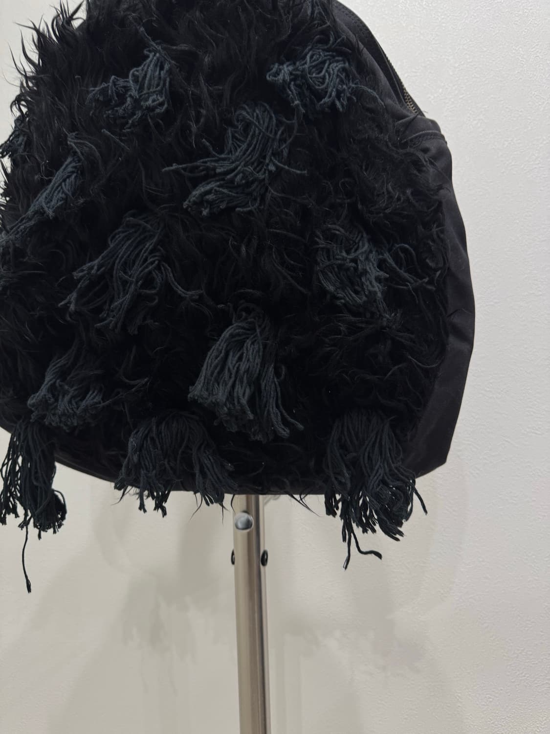 크리스토퍼 네메스 헤어리 도트 토트백 (블랙 Ver) 상품이미지4