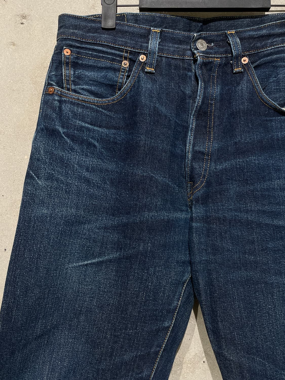 리바이스 501XX 진청 빅E 셀비지 버튼 플라이 워싱 데님 팬츠 상품이미지2