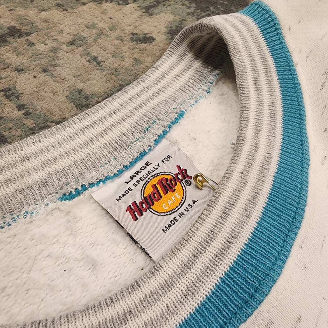 90s 제작 USA 하드락카페 스웻셔츠 상품이미지5