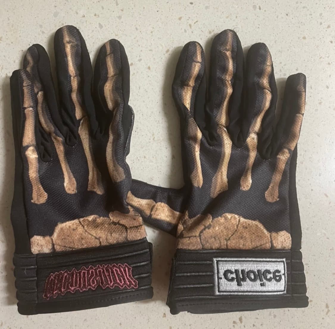 트래비스 스캇 캑터스 잭 티렉스 글러브 블랙 상품이미지2