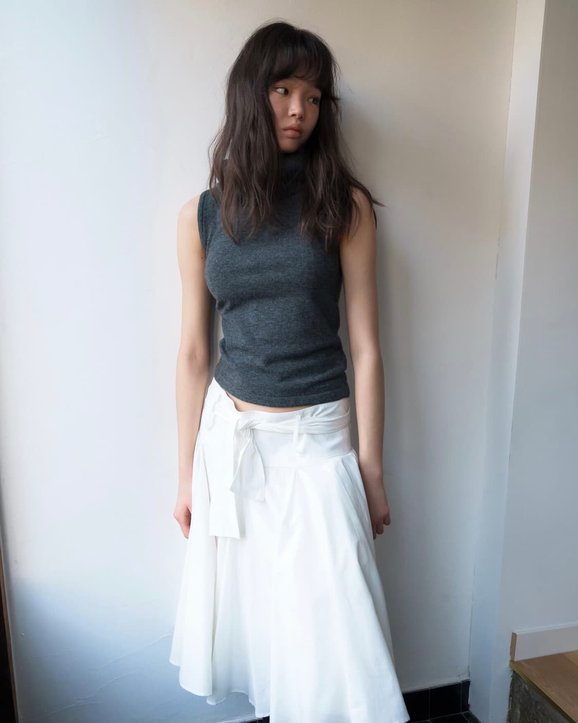 스무드무드 말로우 터틀넥 니트_차콜 상품이미지2