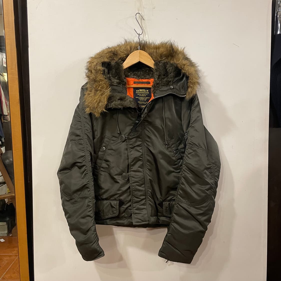 알파인더스트리 리메이크 크롭봄버M 상품이미지3