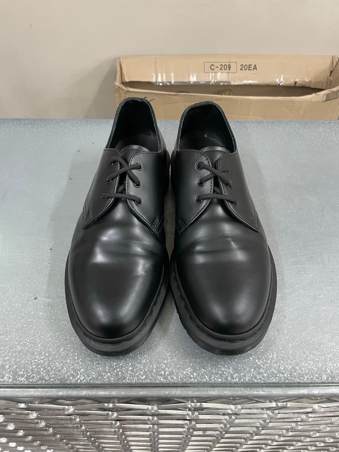 닥터마틴 모노 블랙 14345 UK9 상품이미지5