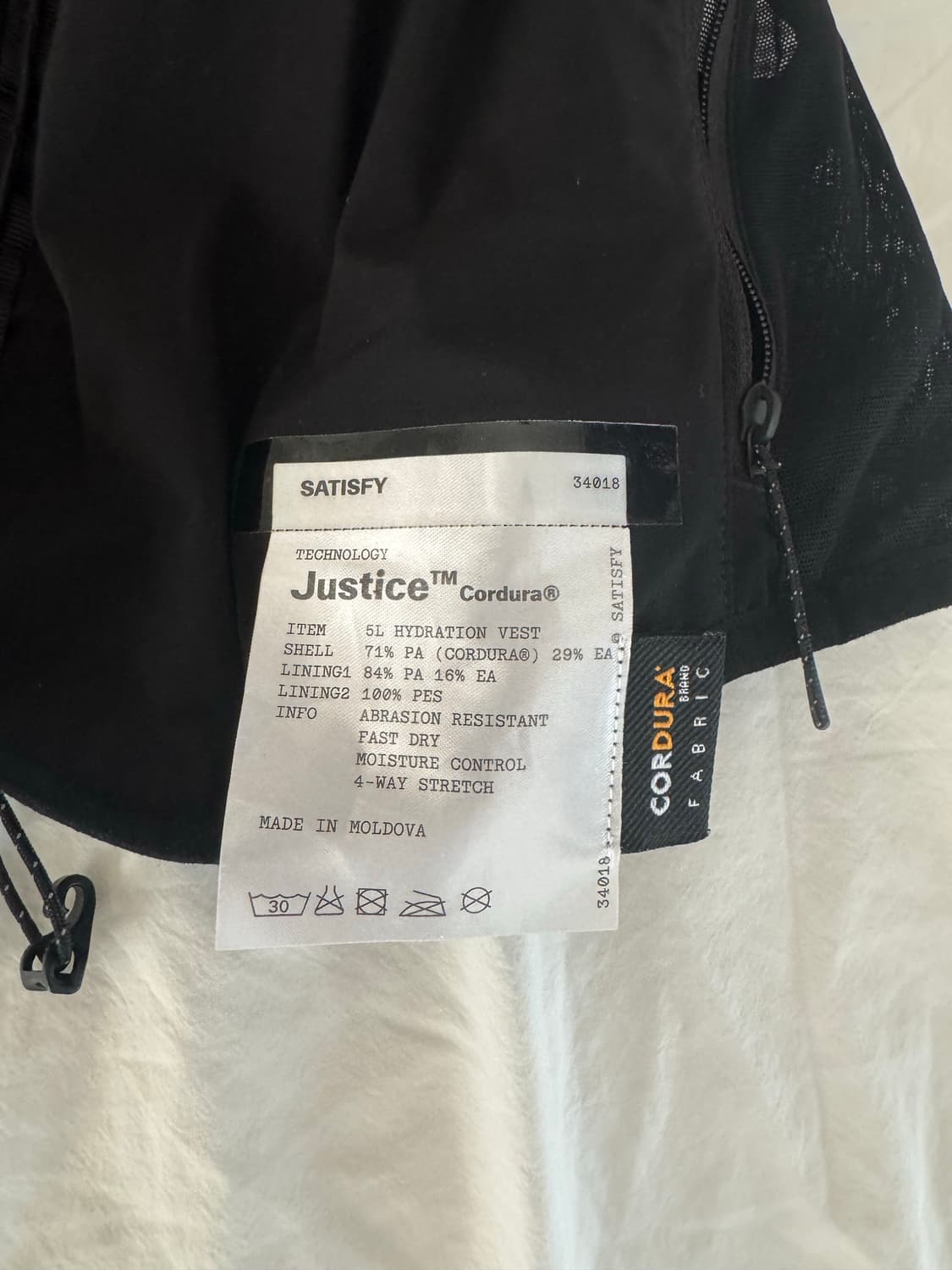 새티스파이 저스티스 코듀라 하이드레이션 베스트 L-XL 상품이미지9