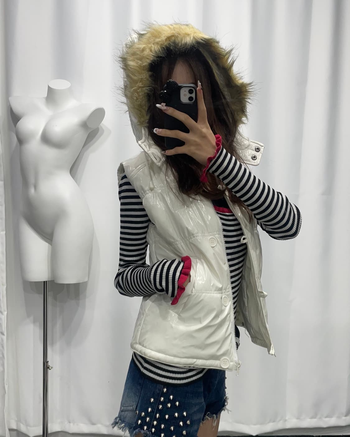 🎸화이트 글로시 패딩 조끼🎸 상품이미지2