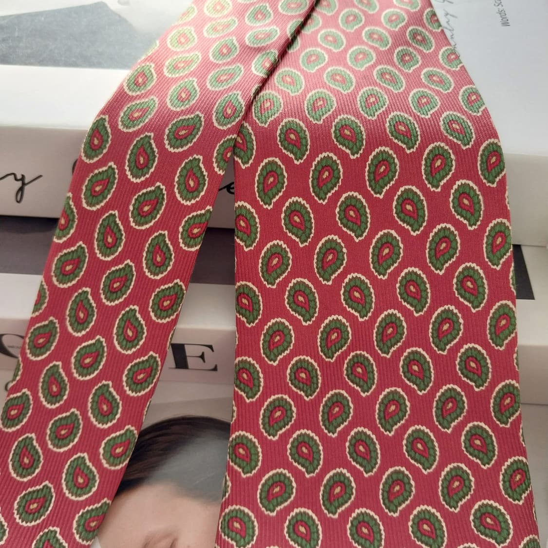 니나리치 실크 레드 페이즐리 넥타이 9cm A+등급 K1315
 상품이미지3