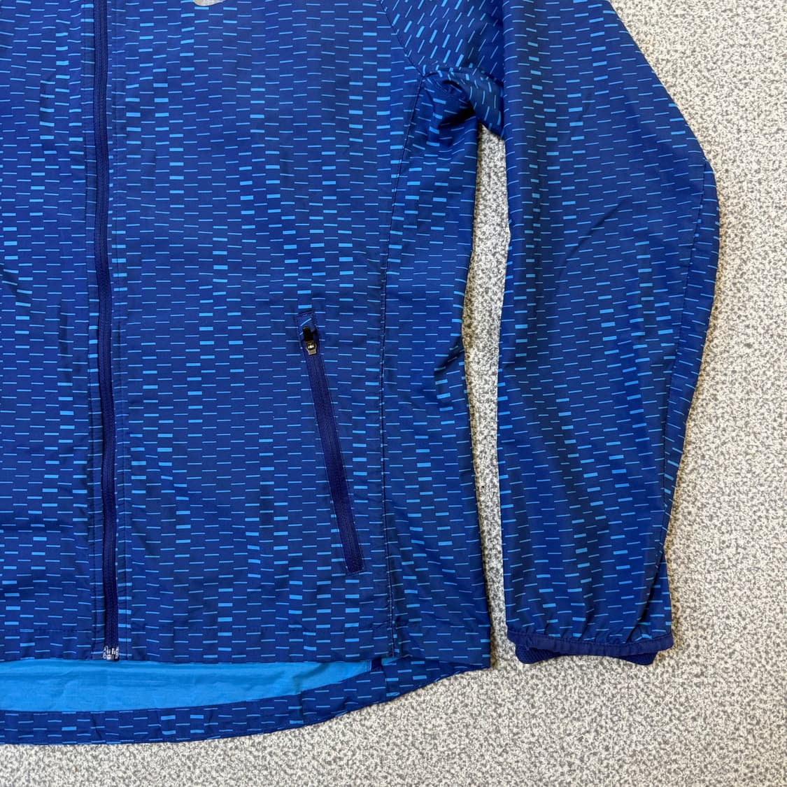 나이키 러닝용 바람막이 L 상품이미지4