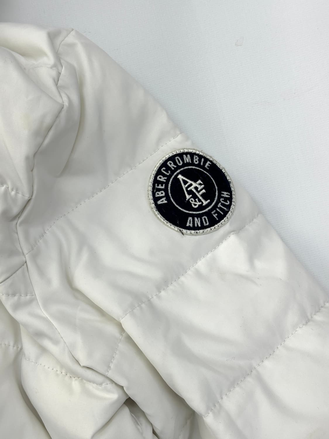 아베크롬비 허리라인 경량 패딩 화이트 러블리 갸루 빈티지 양털 그런지 상품이미지7