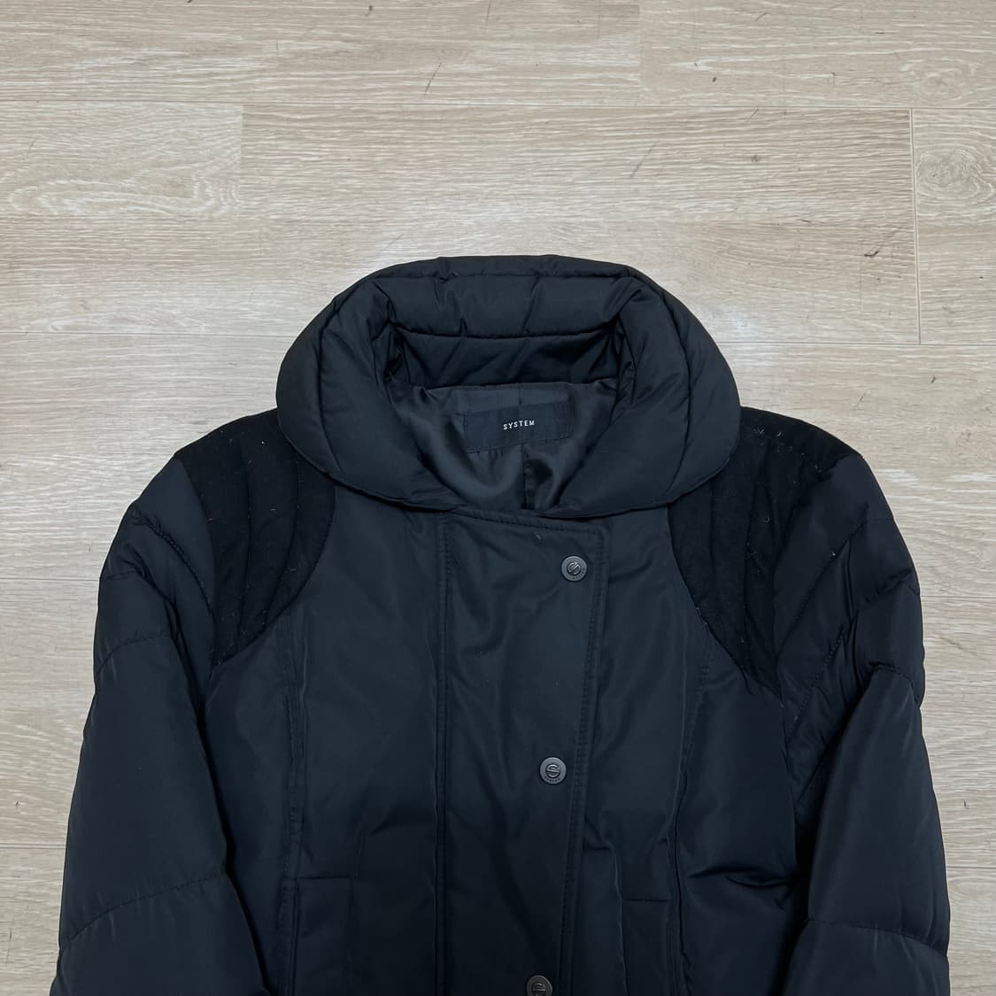 한섬 시스템 여성 덕다운 숏패딩 점퍼 [블랙] 82-94-160 상품이미지2