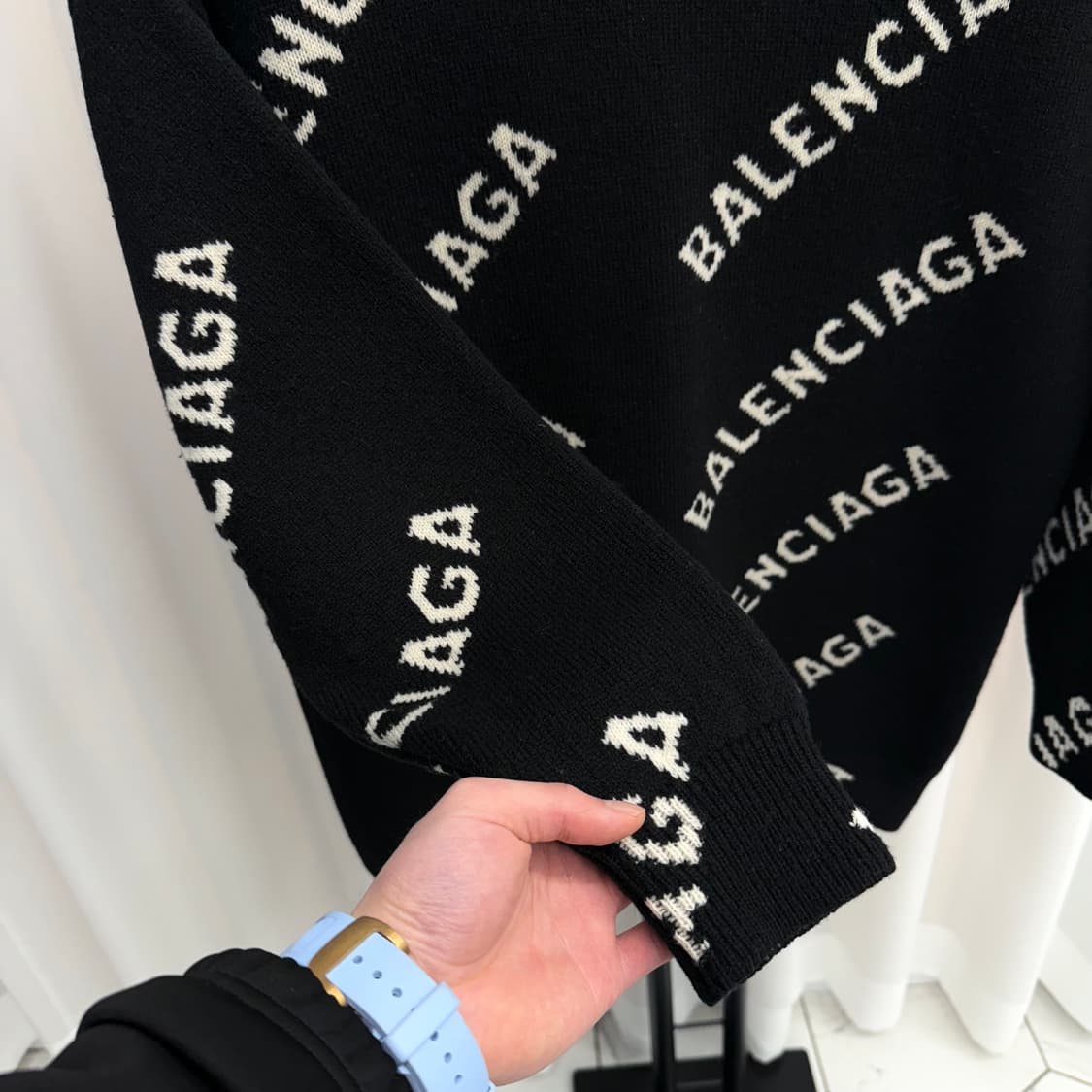 [백화점판/ S] 발렌시아가 멀티로고 니트 블랙 상품이미지4
