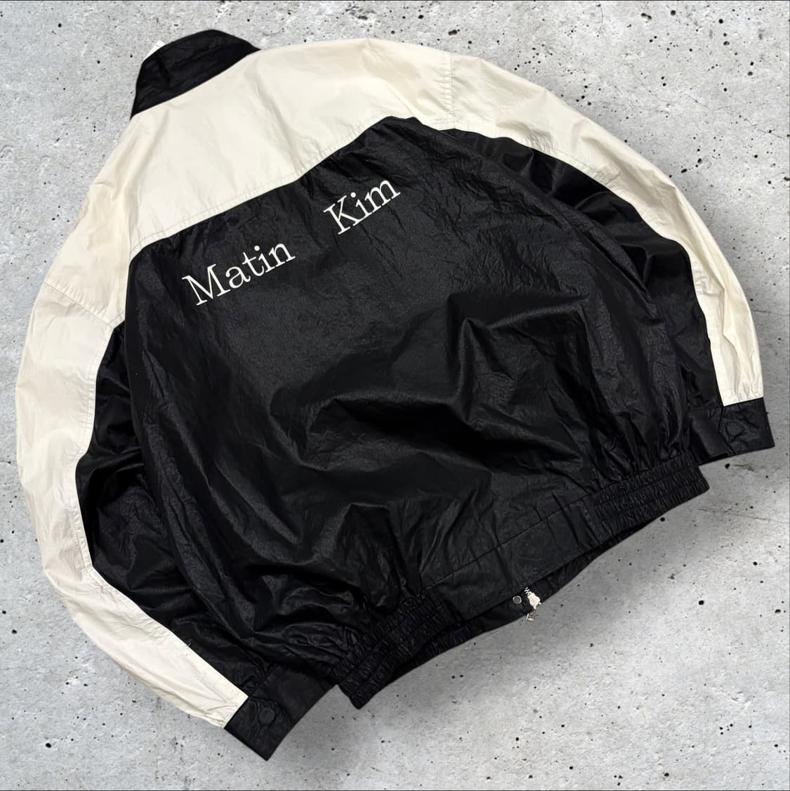 마뗑킴 블랙 화이트 코팅 배색 자켓 C221 상품이미지1