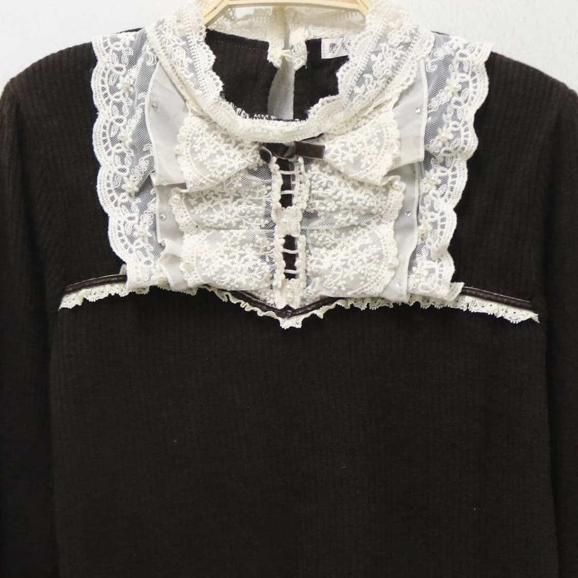 엑시즈팜 레이스넥 슬리브 티셔츠 64460 상품이미지3