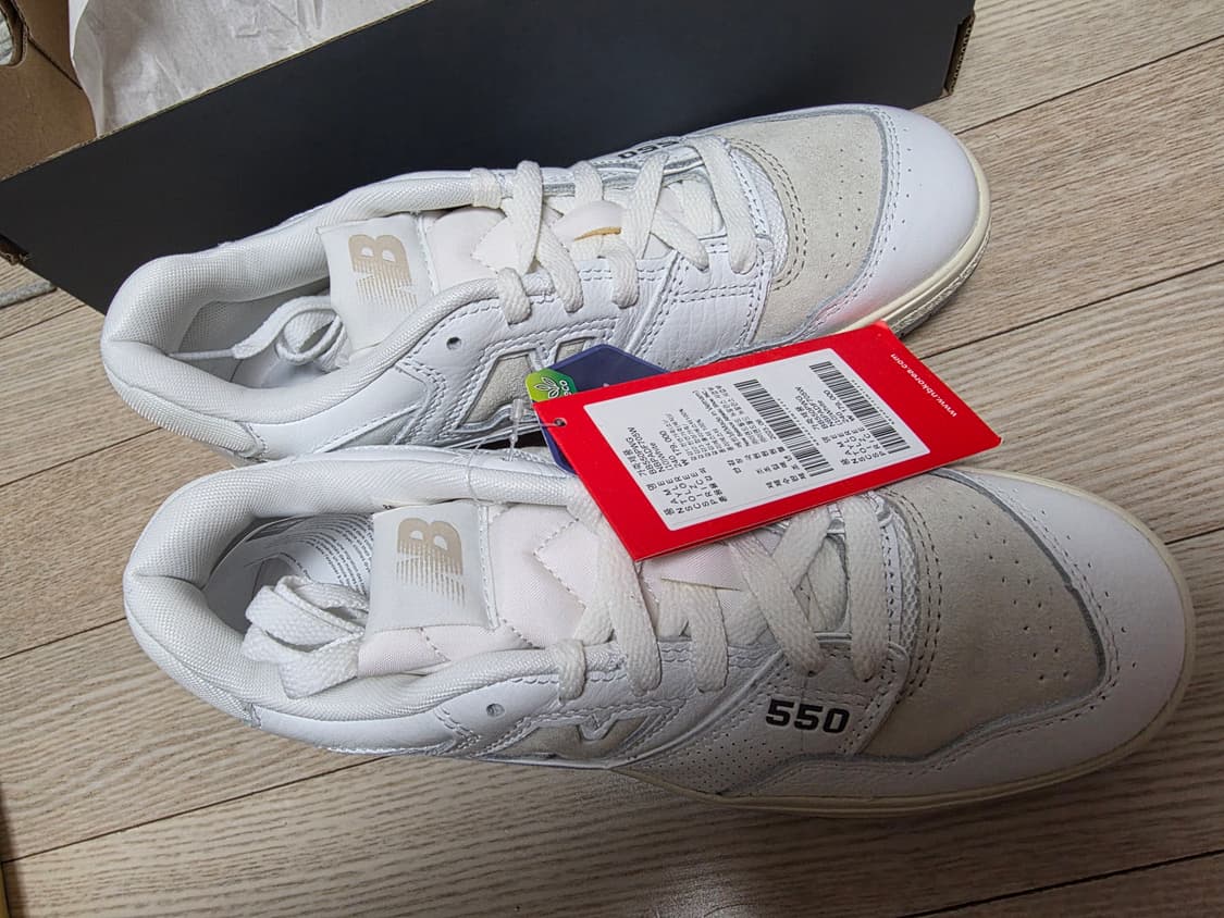 정품 뉴발란스 550 베이지/화이트 컬러 스니커즈 240(235추천) 상품이미지3