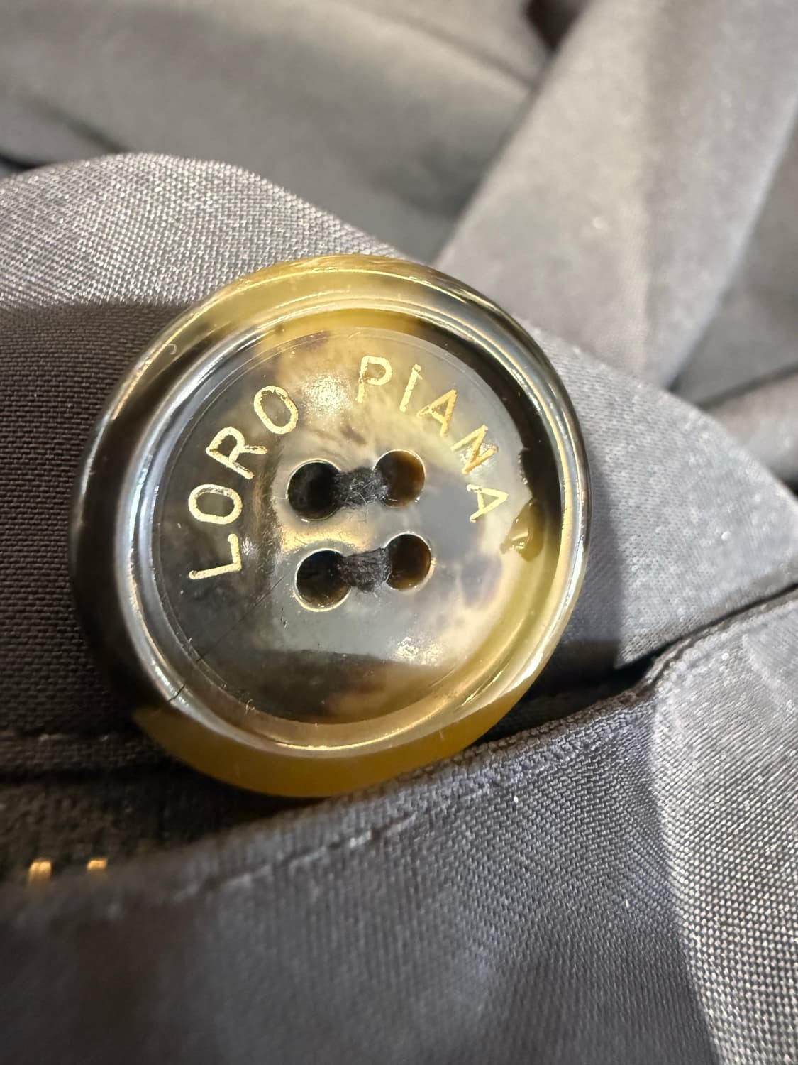 로로피아나 다크네이비 가죽 카라 자켓  상품이미지7