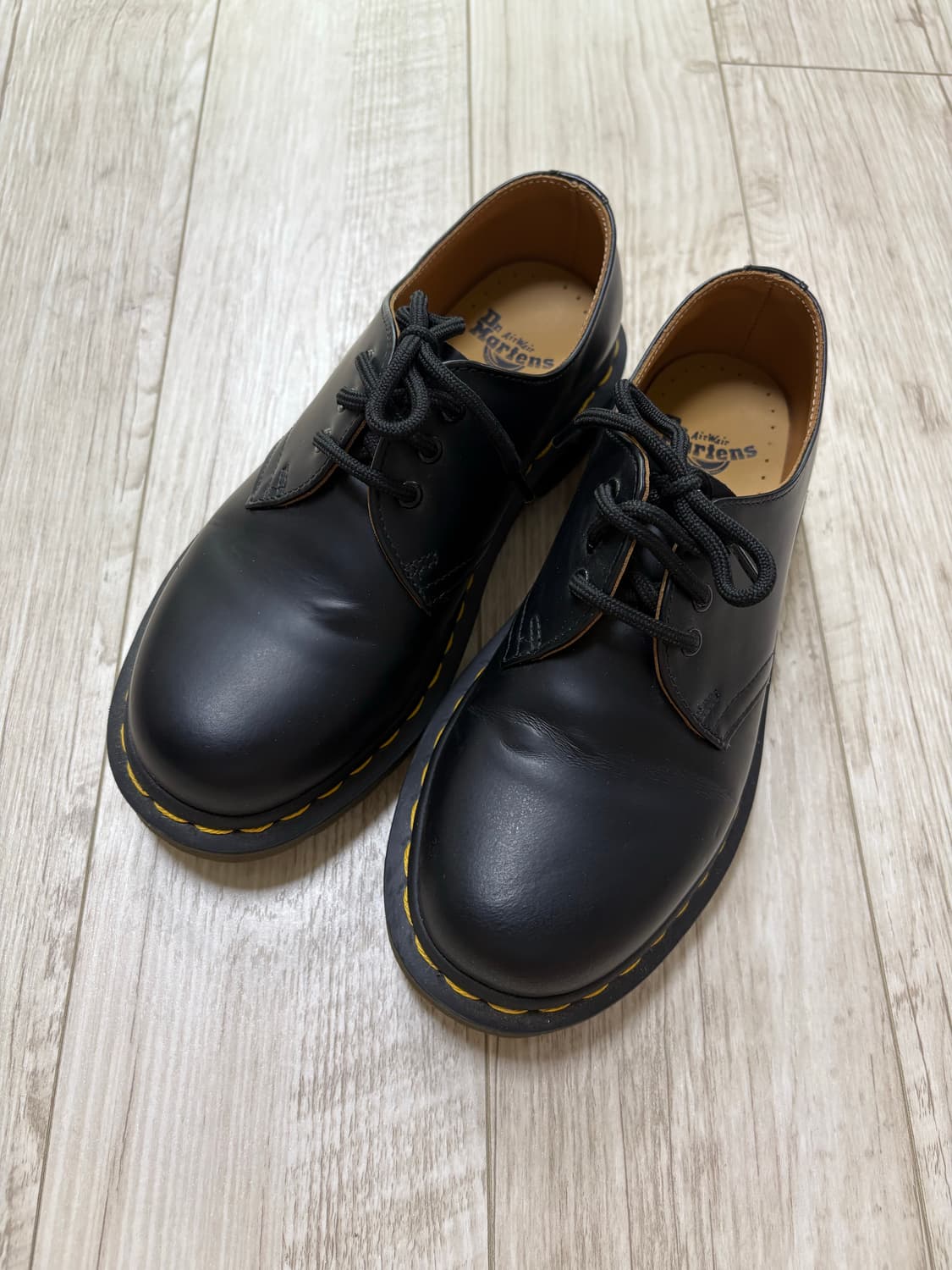 닥터마틴 1461 3홀 스무스 220 상품이미지1