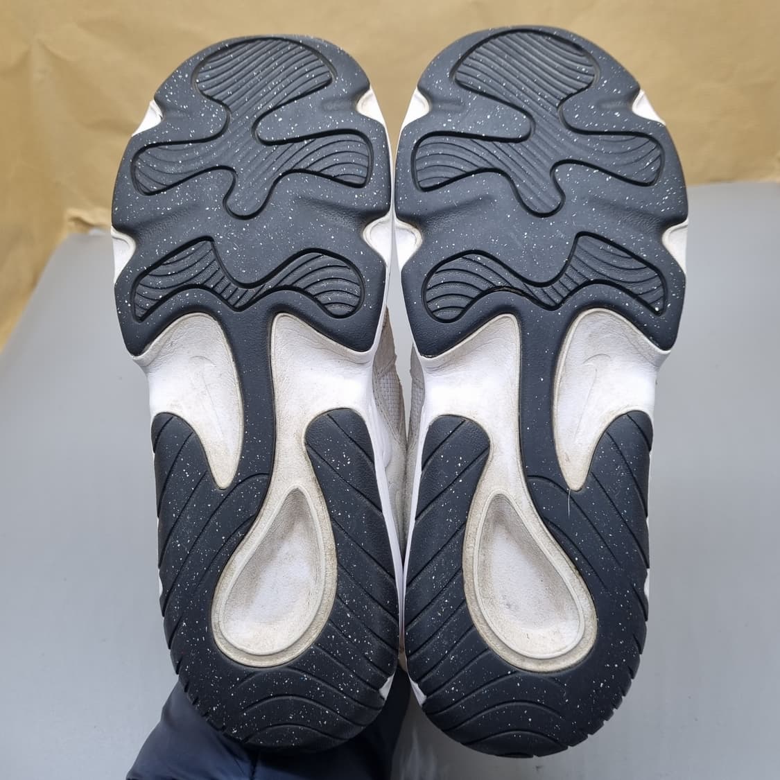 나이키 테크헤라 여성운동화235  상품이미지3