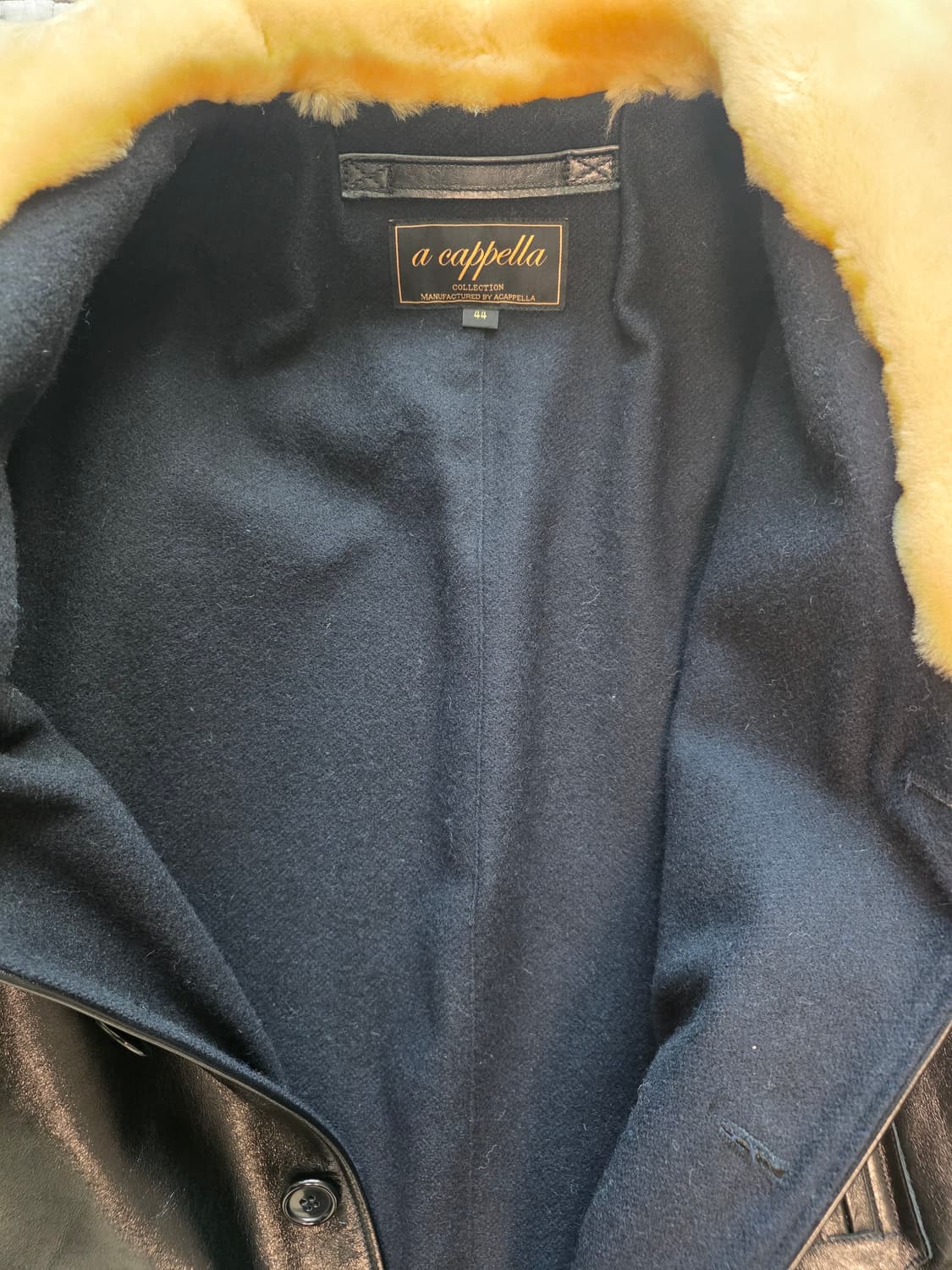 아카펠라클로딩 가죽 숄 칼라 코트 44사이즈 판매 상품이미지3