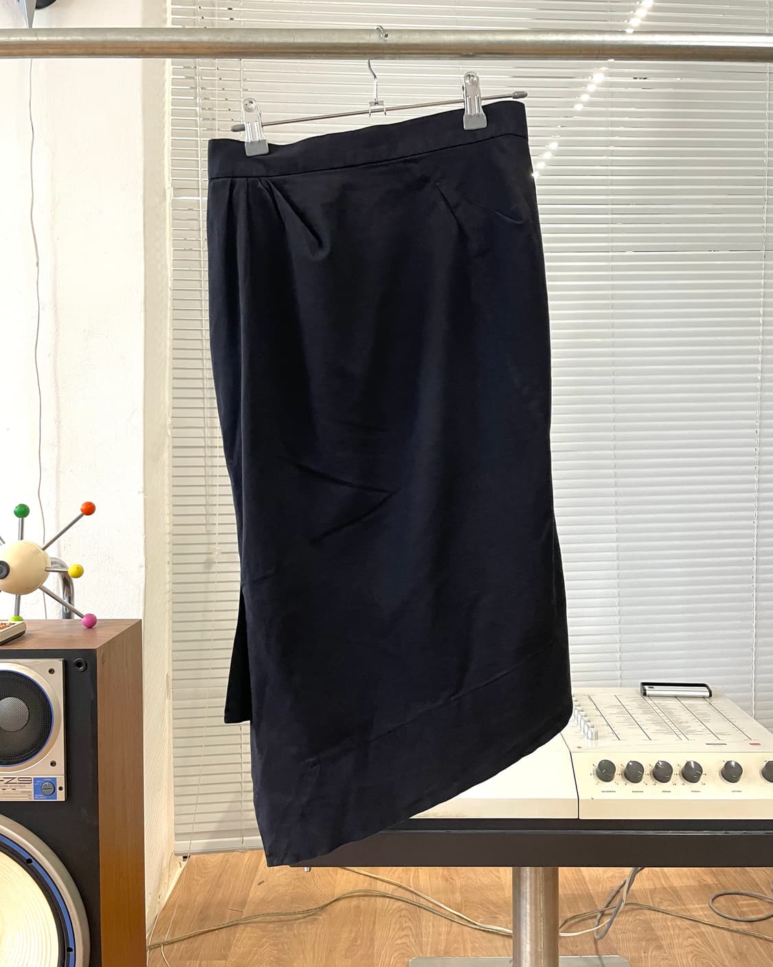 [38] 비비안웨스트우드 앵글로매니아 코튼 언발 스커트 상품이미지8