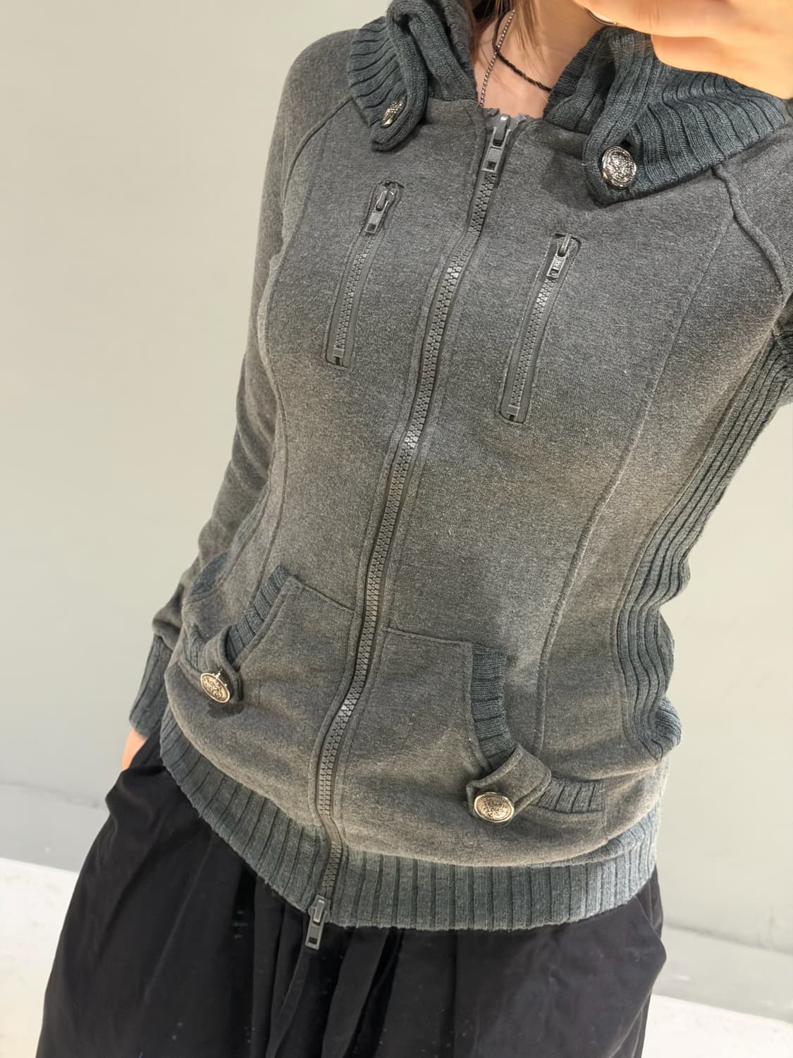 high-neck ribbed detail hood zip-up 상품이미지4