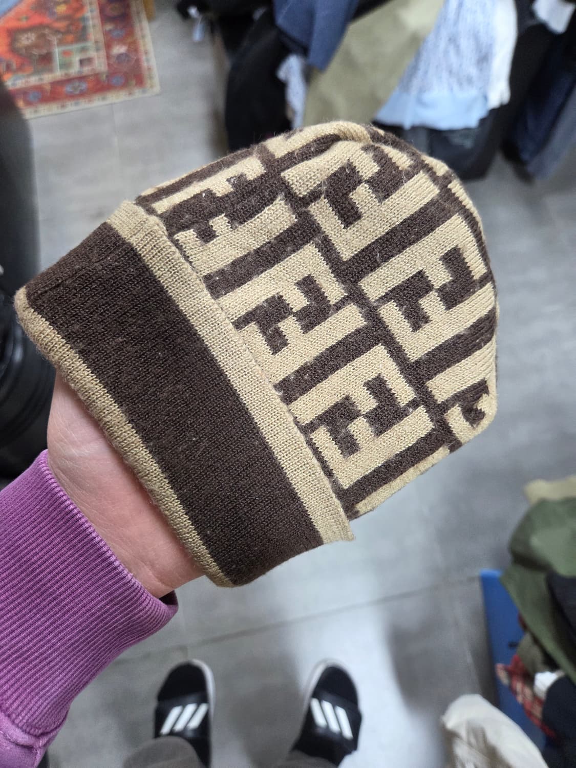 펜디 올드스쿨 멀티로고 울 비니 프리 상품이미지6