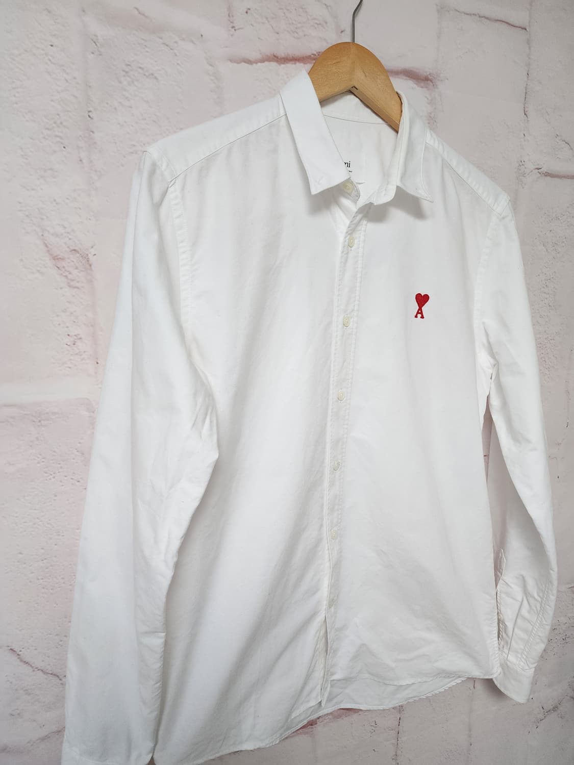 아미 스몰 하트 자수 
화이트 옥스포드 셔츠 상품이미지2