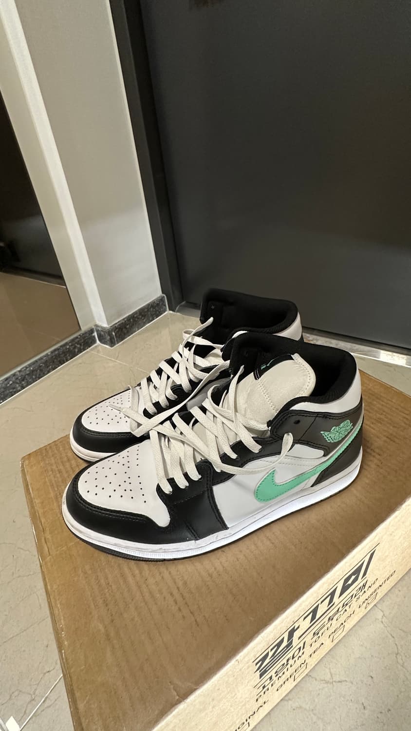 나이키 조던1 미드 농구화 265 상품이미지1