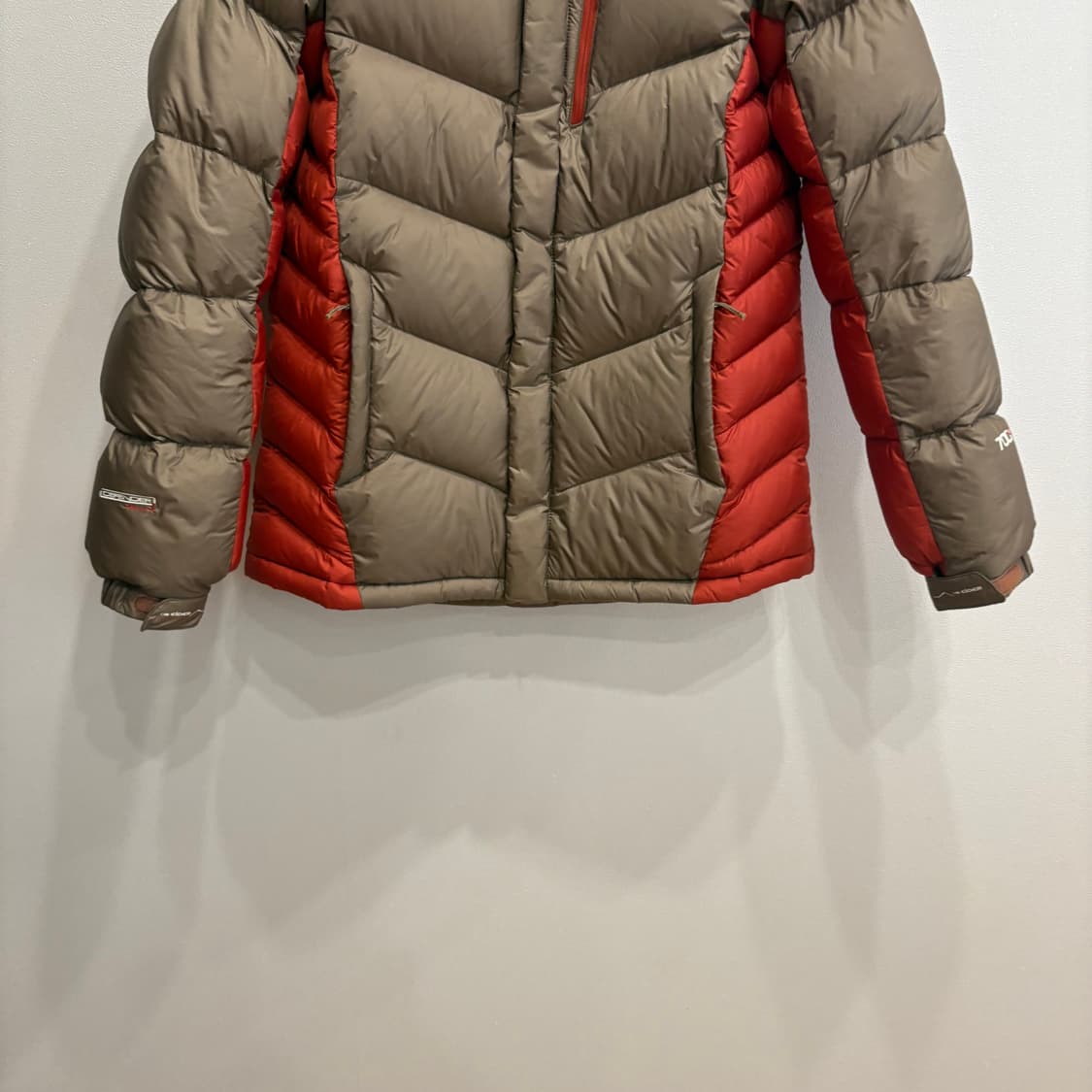 아이더(EIDER) 700+ 디펜더(Defender) 다운 재킷 L 상품이미지2