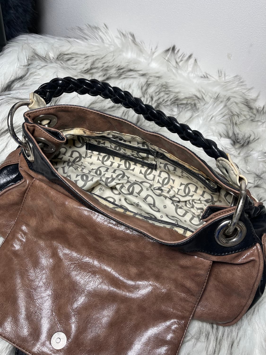 Guess 빈티지 가방 숄더백 스터드 상품이미지4